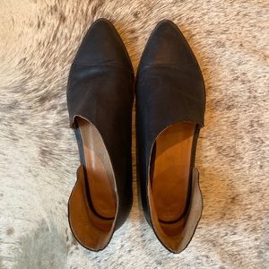 FREE PEOPLE peek a boo flats